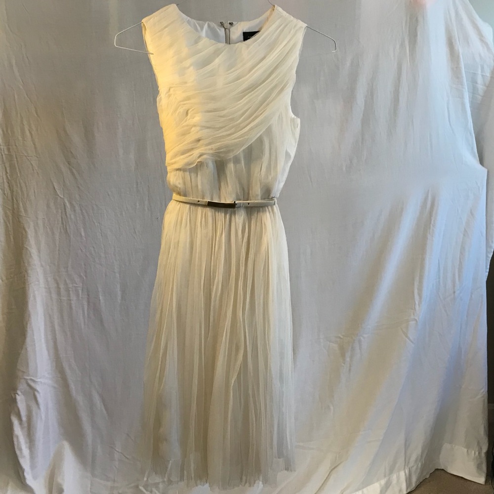 Adrianna Papell White dress with skinny belt